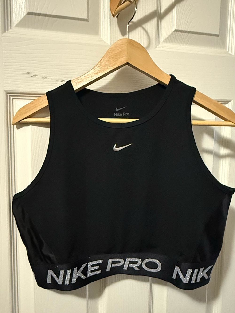 Nike Black Women's Cropped Pro Tank